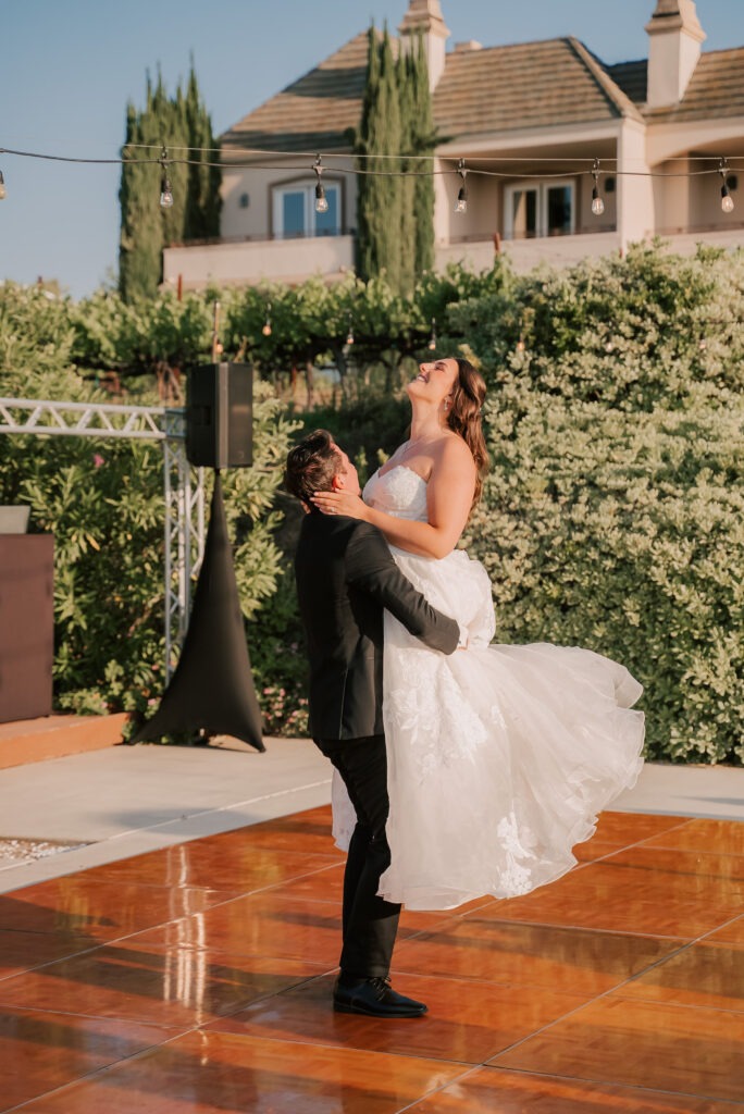 Photographing 100+ Weddings